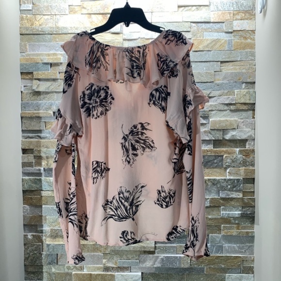 BP. - Print Ruffle Top - Picture 4 of 5